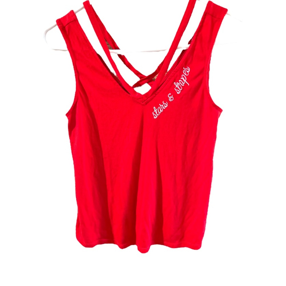FIFTH 🌟 STAR Red Tank! - Picture 3 of 5